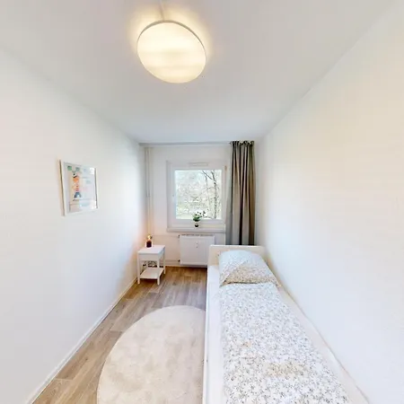 شقة Wohnkomfort Und Retro-charme, Oepnv Fusslaeufig Erreichbar, Wlan *