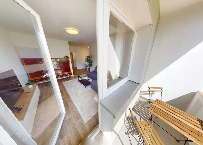 Wohnkomfort Und Retro-charme, Oepnv Fusslaeufig Erreichbar, Wlan Lägenhet